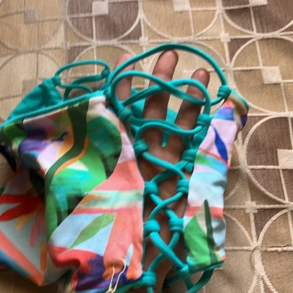 Maaji high waisted swim bottoms small - Picture 4 of 5